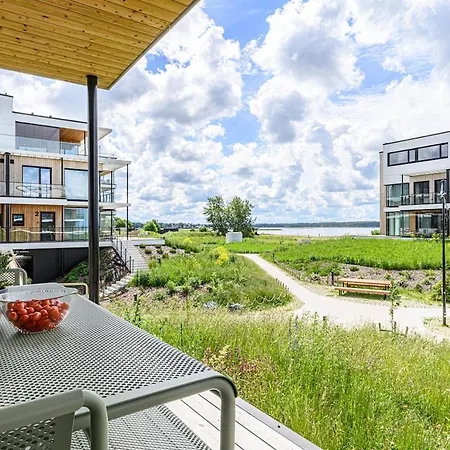Modern 2br 270 Degrees Sea Views In Marienholm דירה הפסלאו