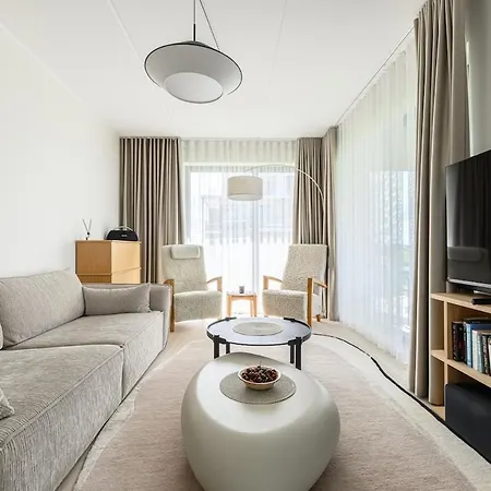 Modern 2br 270 Degrees Sea Views In Marienholm דירה *
