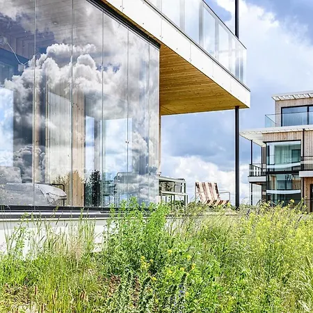Modern 2br 270 Degrees Sea Views In Marienholm * הפסלאו