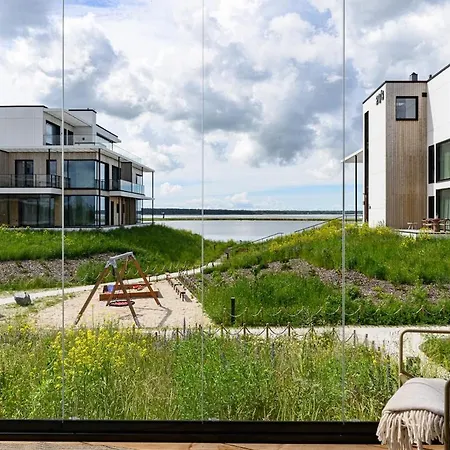 Modern 2br 270 Degrees Sea Views In Marienholm *