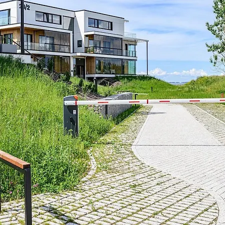 Modern 2br 270 Degrees Sea Views In Marienholm דירה הפסלאו